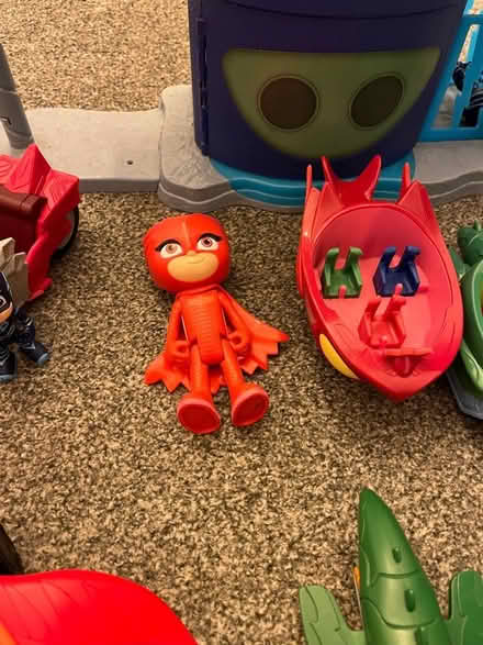 Photo of free Pj masks hq and cars &2 key rings (Southwark) #4