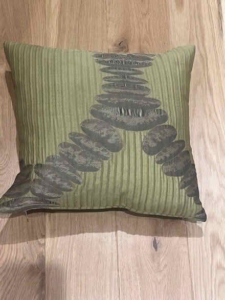 Photo of free Green cushion (SE28) #1