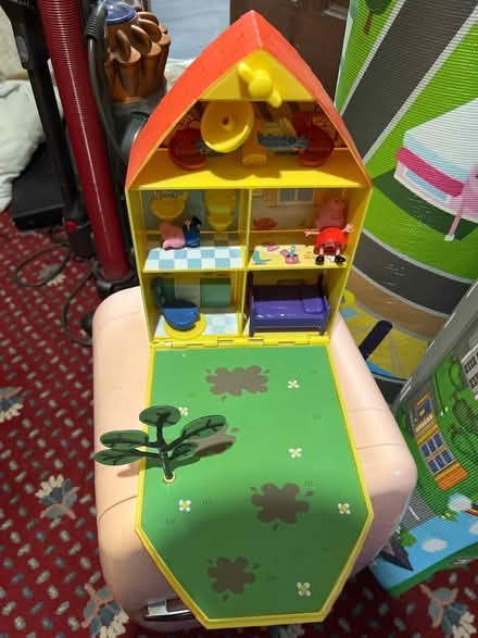 Photo of free Peppa Pig Toy House (Bootle) #1