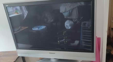 Photo of free Panasonic Viera 42 inch TV (Luton LU3) #1