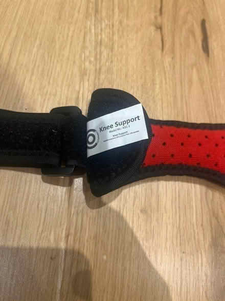 Photo of free Knee support strap (SE28) #3