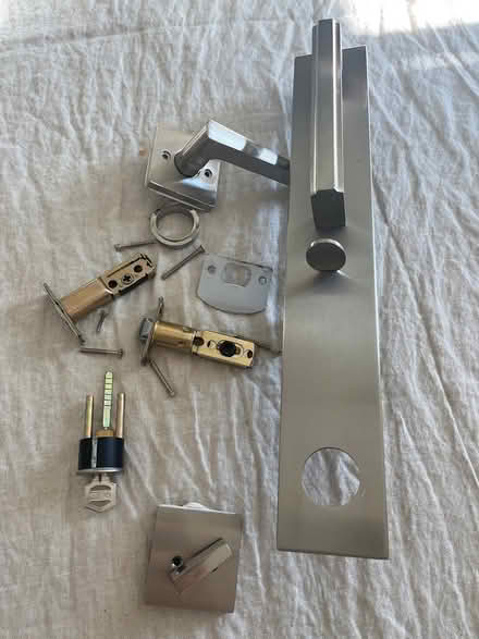 Photo of free Front door lock and handle (16th St Heights/Petworth) #1