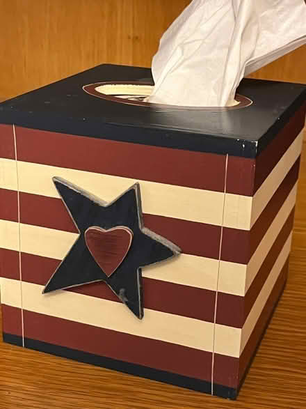 Photo of free Americana tissue box holder (Harbor Bay) #1
