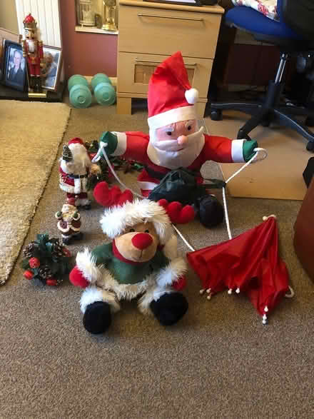 Photo of free A few Christmassy things (CW2) #1