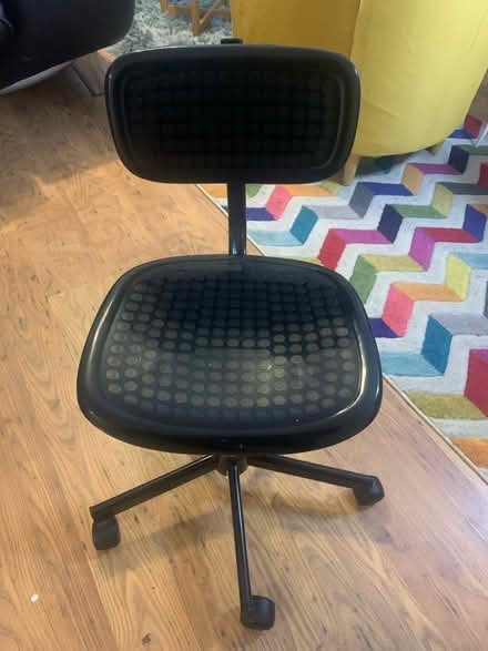 Photo of free Black office chair (CR0) #1