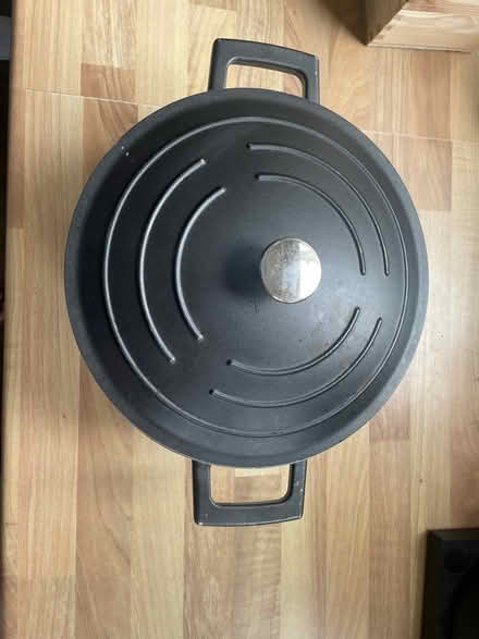 Photo of free Cooking pot (Mitcham CR4) #1