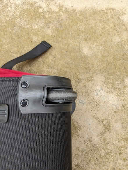 Photo of free Large Samsonite Checked Bag (Near downtown Sunnyvale) #3