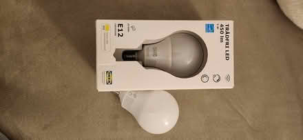 Photo of free IKEA Tradfri LED bulbs (Palm Park, Redwood City) #3