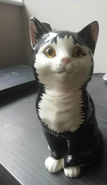 Photo of free Cat ornament (Buckhurst Hill IG9) #1