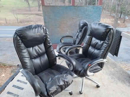 Photo of free leather office chairs (East stroudsburg) #1