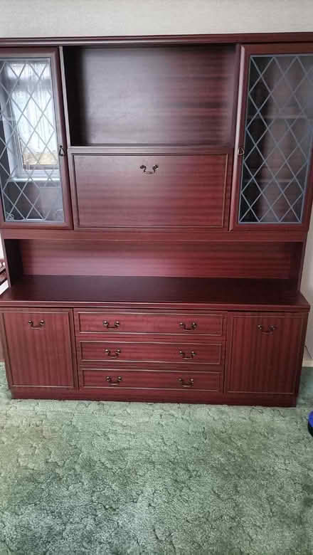 Photo of free wall unit (Castor) #1