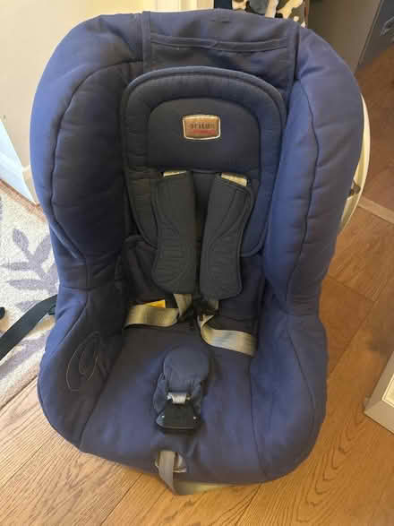 Photo of free Toddler car seat 9-18kg (Coney Hall BR4) #3