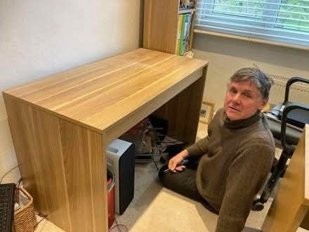 Photo of free Large desk (Staines. TW18) #1