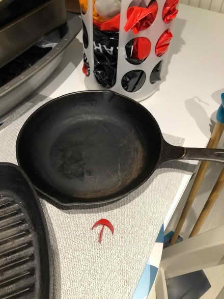 Photo of free Cat iron skillet (Leith EH6) #1