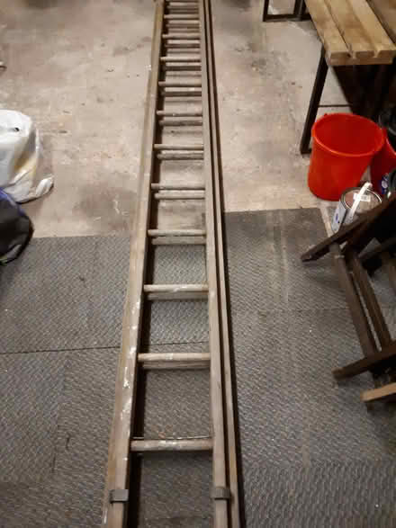 Photo of free Old wooden extending ladder (WR3 Barbourne) #2