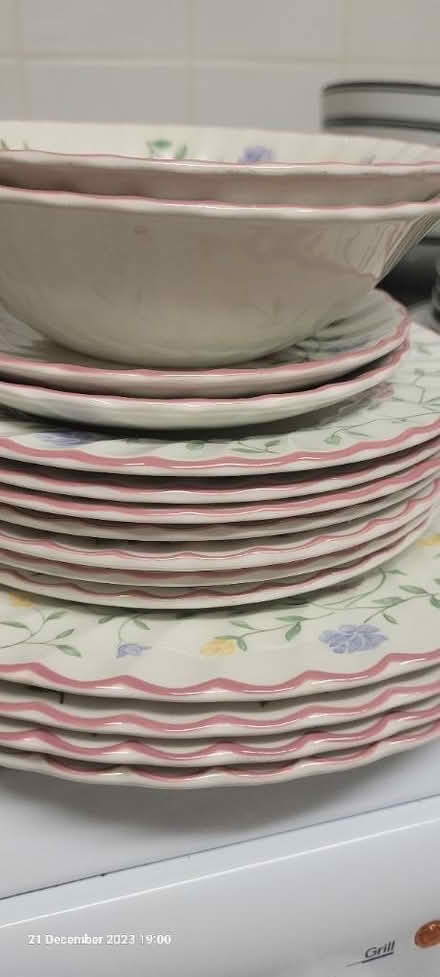 Photo of free Pink floral plates and bowls (E16) #1