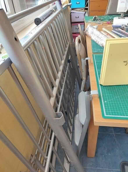 Photo of free Mid sleeper/ cabin bed (OX4 Temple Cowley) #2