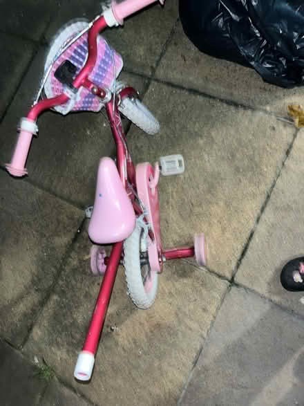 Photo of free Apollo girls bike (croydon) #4