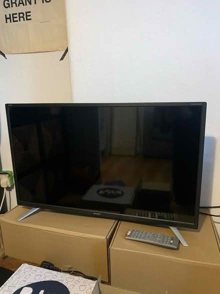 Photo of free 32” HD Tv (Holloway Road N7) #1