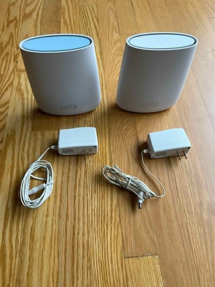 Photo of free Netgear Orbi WiFi router+satellite (Swarthmore) #1