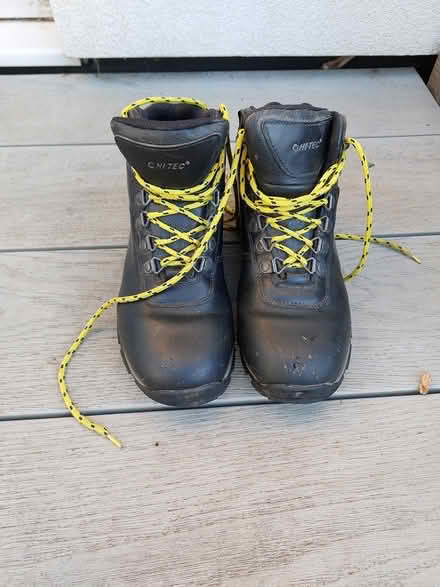 Photo of free Hiking boots adult size 4 (Guildford GU2) #1