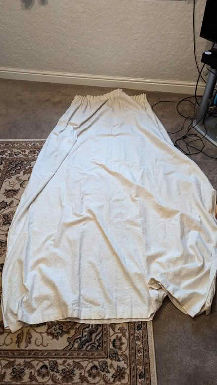 Photo of free Pair of cream curtains (Bromborough Rake, CH62) #1