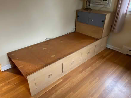 Photo of free bed platform (Brookfield) #1