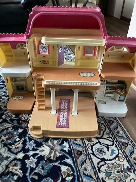 Photo of free Dolls house (Basildon SS16) #1