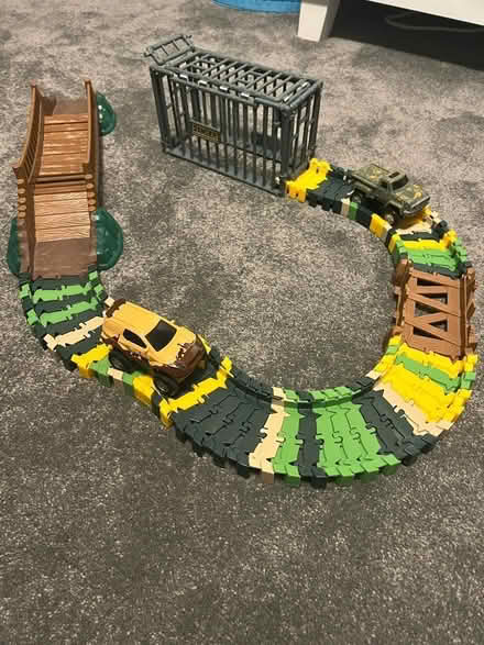 Photo of free Dino Tracks & Accessories (Wickford SS11) #1
