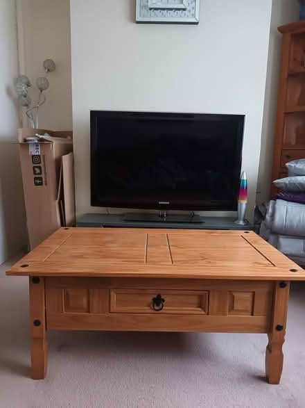Photo of free Solid Pine Corona Coffee Table (Hemel Hempstead) #3