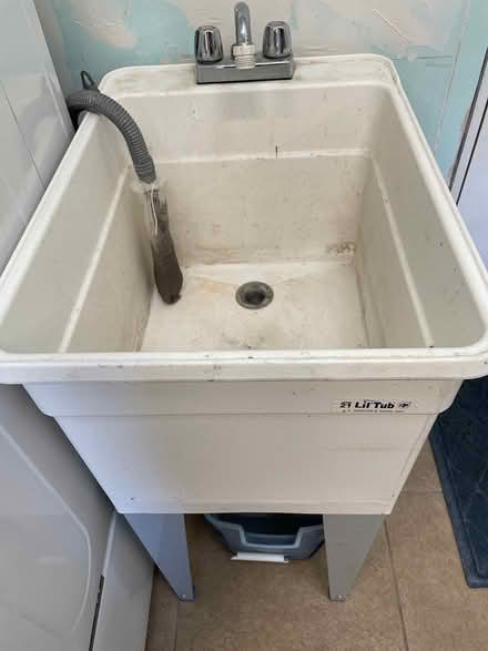 Photo of free Utility sink (PH near Strandwood School) #1