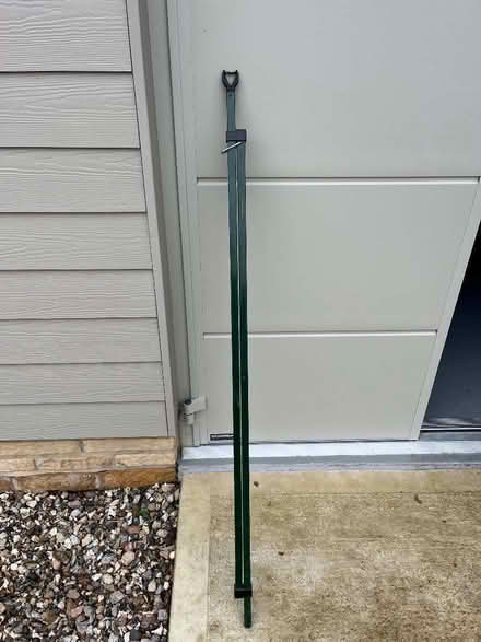 Photo of free Telescopic clothes drying line prop. (Kingsclere RG20) #1