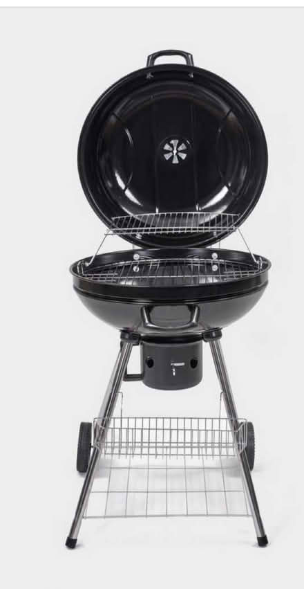 Photo of free Clean charcoal kettle barbecue (Buglawton CW12) #1