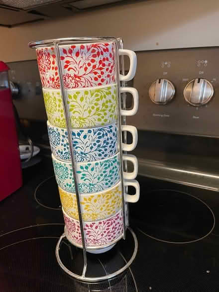 Photo of free Coffee Maker and Mugs (Millersville MD) #2