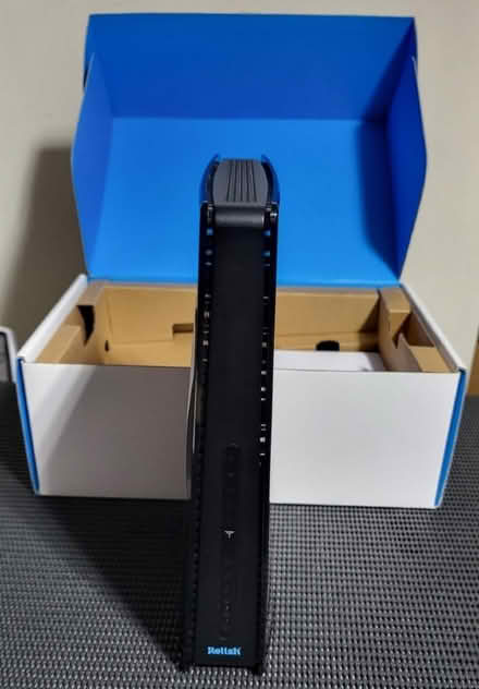 Photo of free Relish WLTFSR-115gn 4g Mobile Broadband wireless router (Caversham RG4) #1