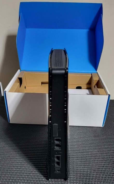 Photo of free Relish WLTFSR-115gn 4g Mobile Broadband wireless router (Caversham RG4) #2