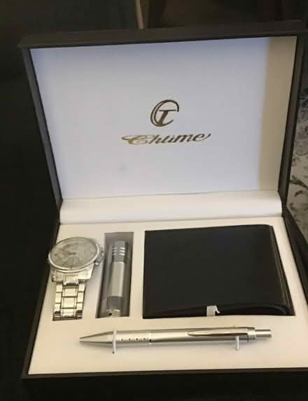 Photo of free Men’s watch/wallet gift box (langdon hills) #1