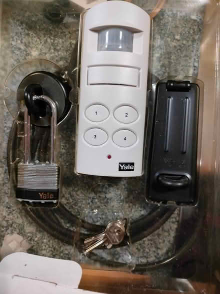 Photo of free Shed security kit with PIR alarm (Marsworth HP23) #2