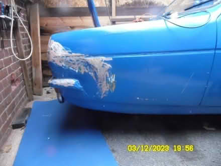 Photo of little drop of blue paint (Townsend BH8) #2