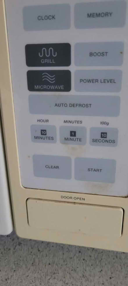 Photo of free microwave oven (Fareham PO15) #2
