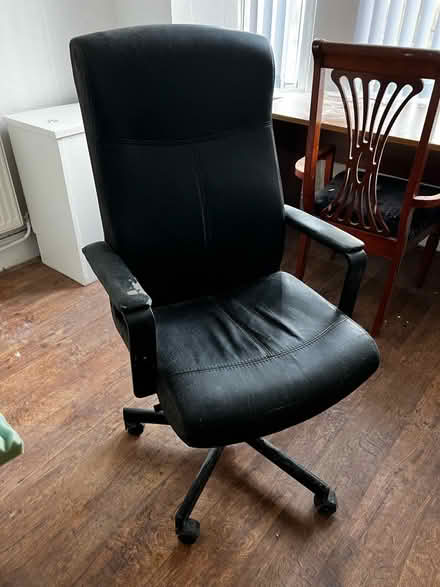 Photo of free Desk chair (Salford M6) #1