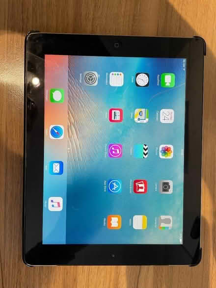 Photo of free iPad 3rd Generation 32GB (Rayne CM77) #1