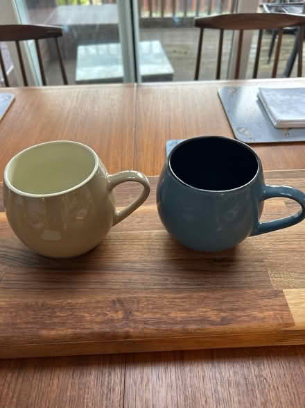 Photo of free Round shaped mugs (Greenfield CH8) #1