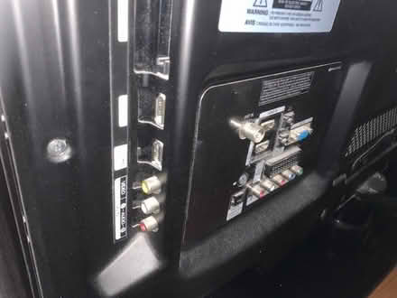 Photo of free Samsung 37” TV (East London E10) #1