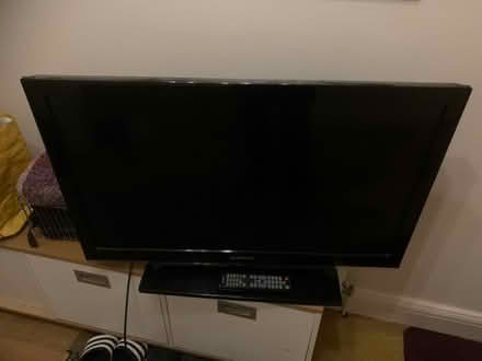 Photo of free Samsung 37” TV (East London E10) #3