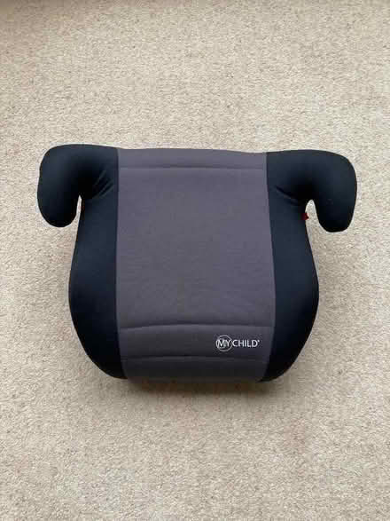 Photo of free Car booster seat (Upper Sydenham SE19) #1