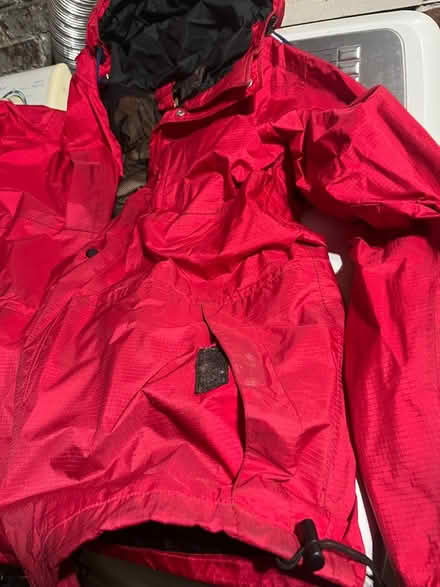 Photo of free hooded gortex jacket (Capitol Hill 20002) #1