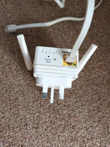 Photo of free Wi-fi extender (SK2) #2