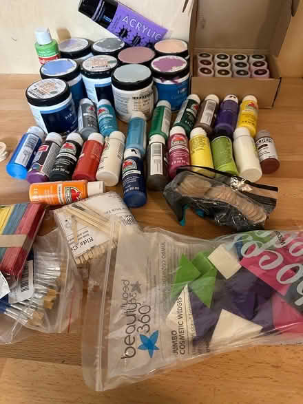 Photo of free Art supplies (East Sacramento) #1