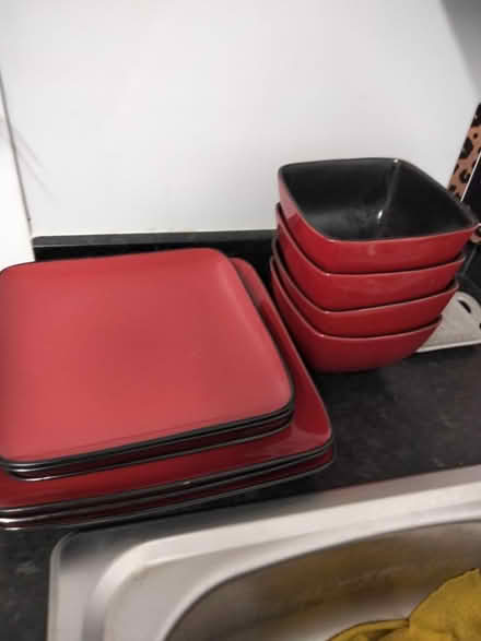 Photo of free Plates and bowls (Paddock Wood TN12) #1